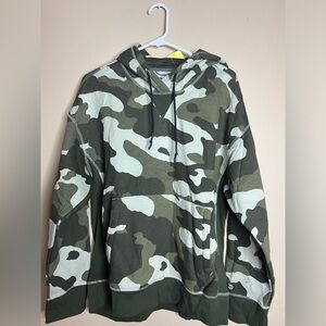 NWT mens  camo All in motion. Hoodie medium